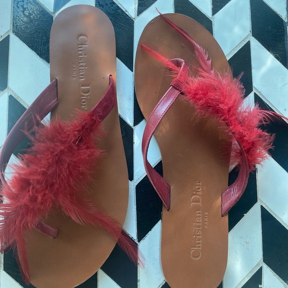 Red Christian Dior Ethnie Feather Flip Flops Sandals-NWT - Picture 2 of 6